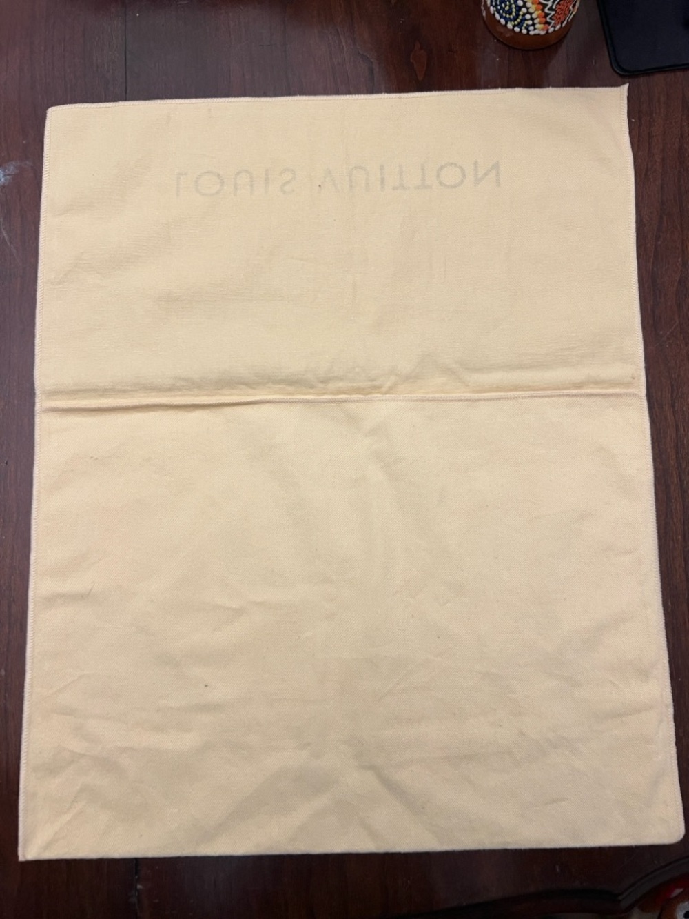 Louis Vuitton Beige Logo Dust Cover - Picture 3 of 4
